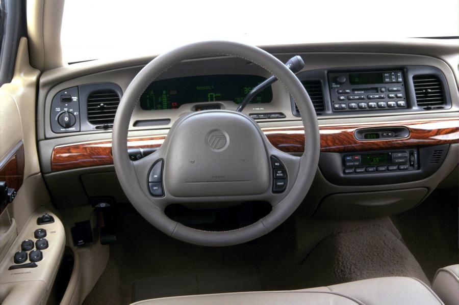  Mercury Grand Marquis 1998 года  (фото 14 из 79)